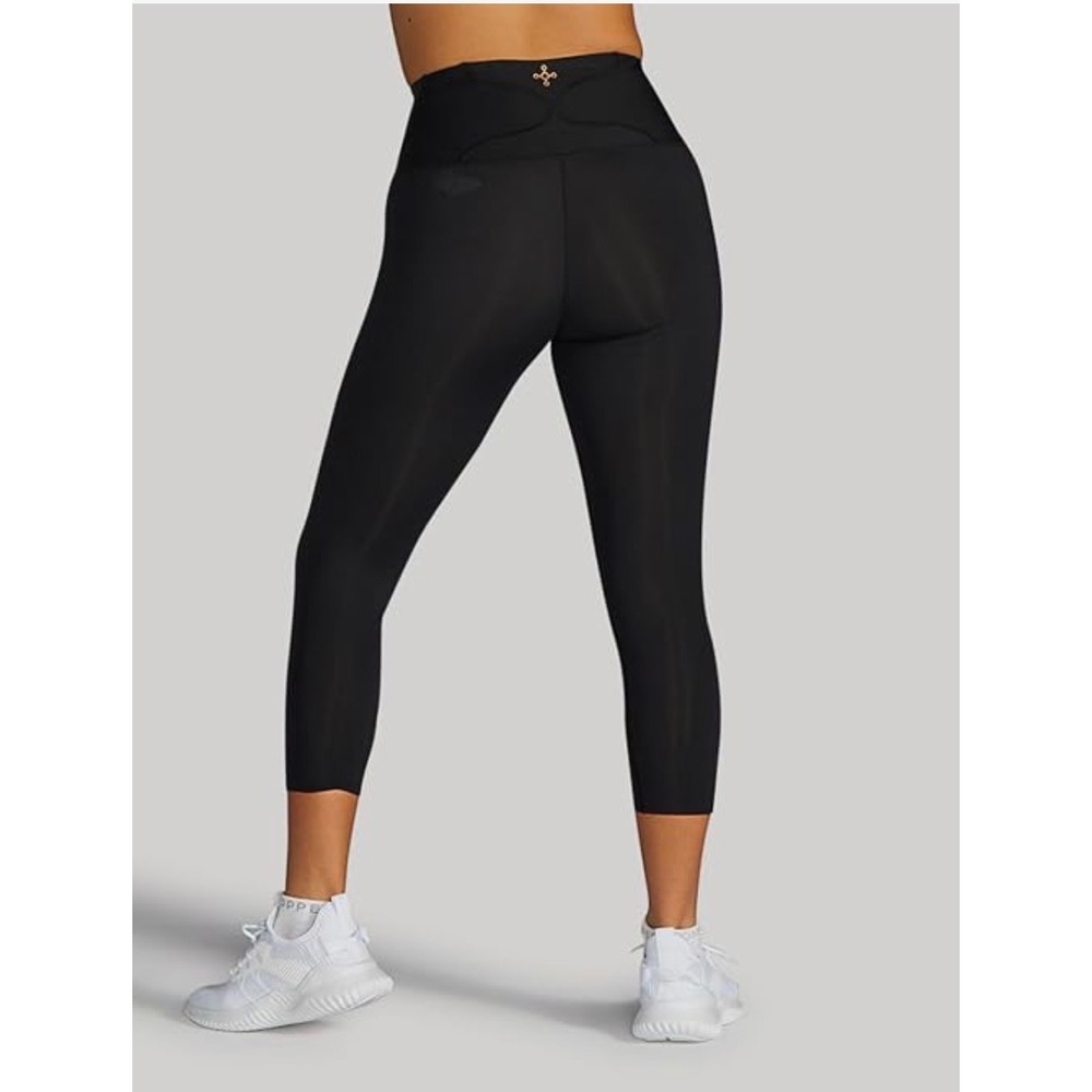 Tommie Copper Women lower back support Capri Leggings Black Small NWT